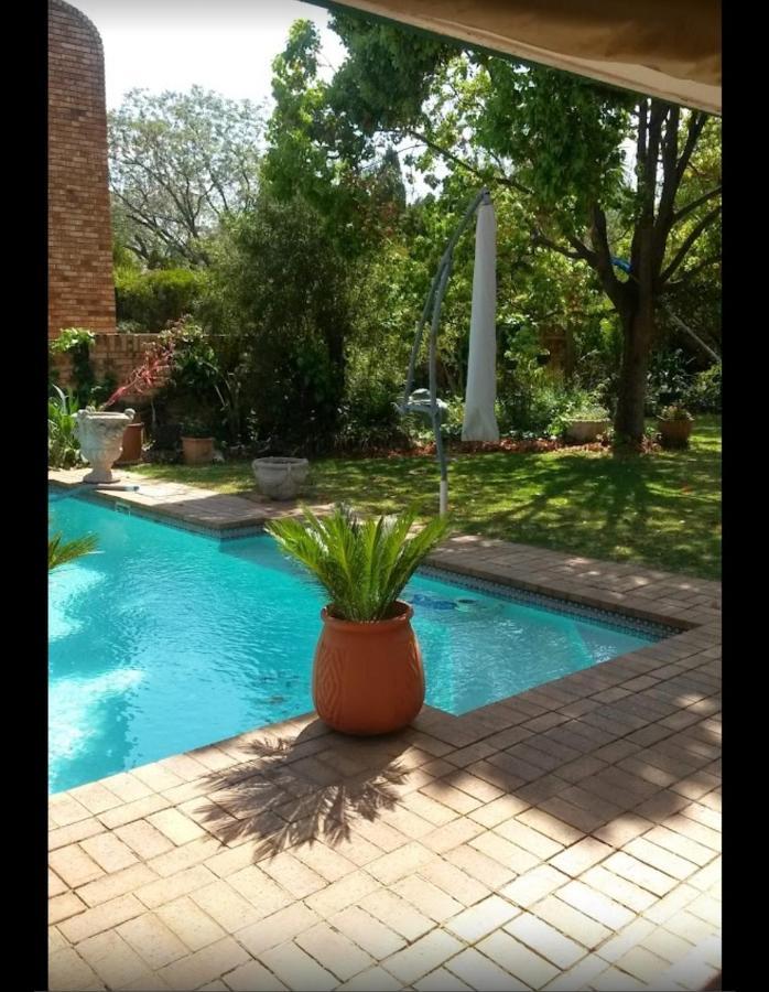 Vaal River Guest House Vanderbijlpark Exterior photo